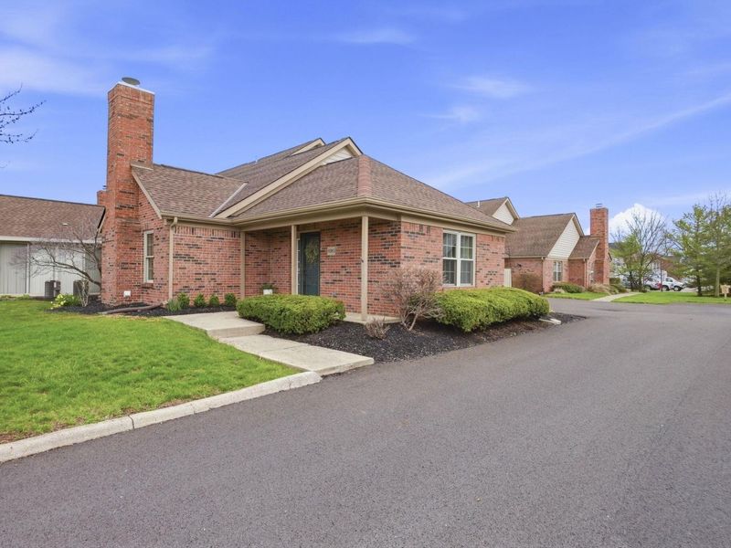 9383 Clermont Boulevard , Powell, OH 43065 Photo 1