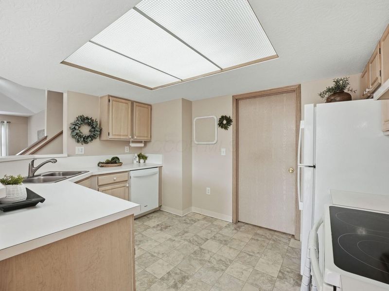 9383 Clermont Boulevard , Powell, OH 43065 Photo 13