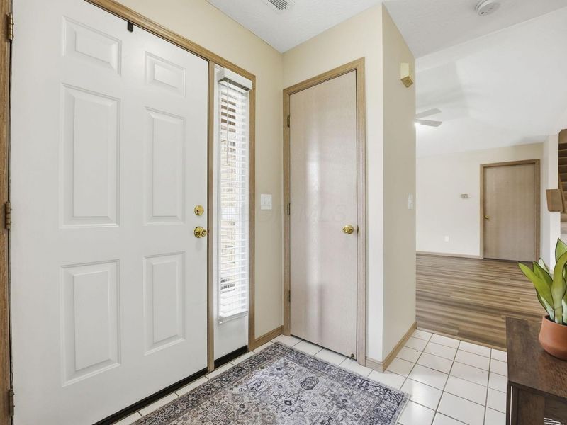 9383 Clermont Boulevard , Powell, OH 43065 Photo 4