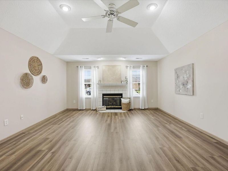 9383 Clermont Boulevard , Powell, OH 43065 Photo 7