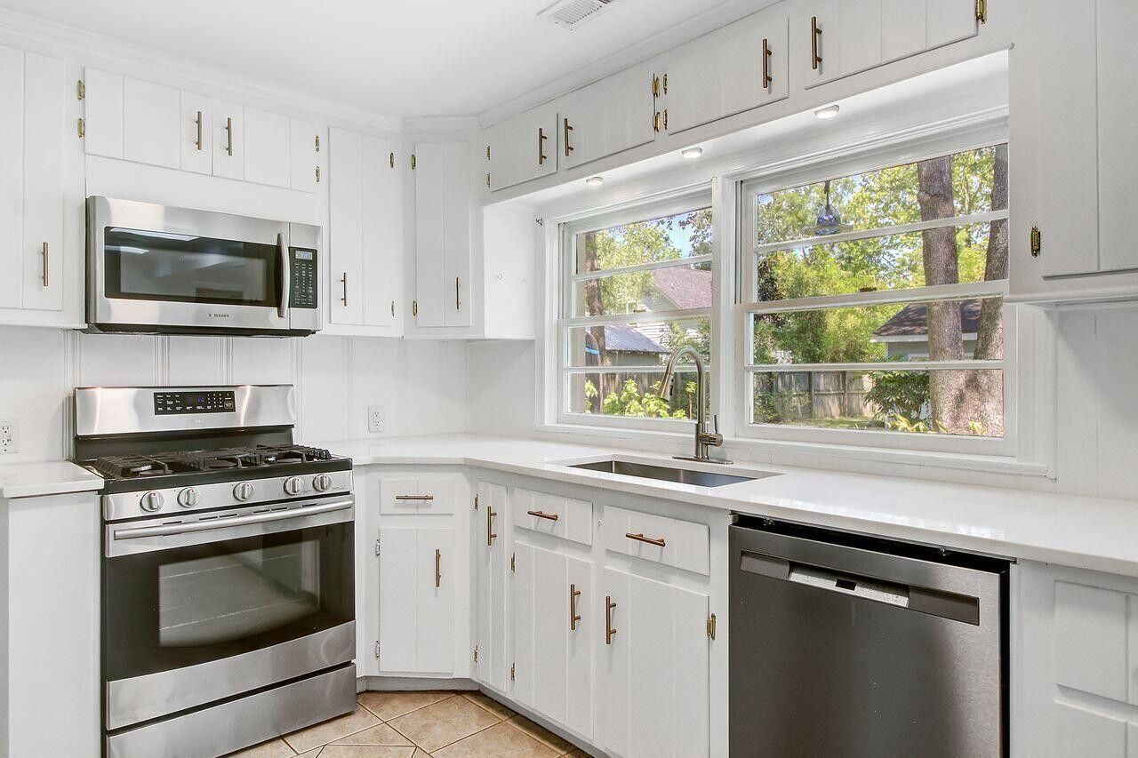 238 Howle Avenue Photo 13