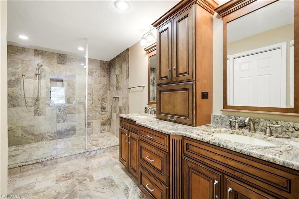 16301 Fairway Woods Dr, Unit 805, Fort Myers, FL 33908 Photo