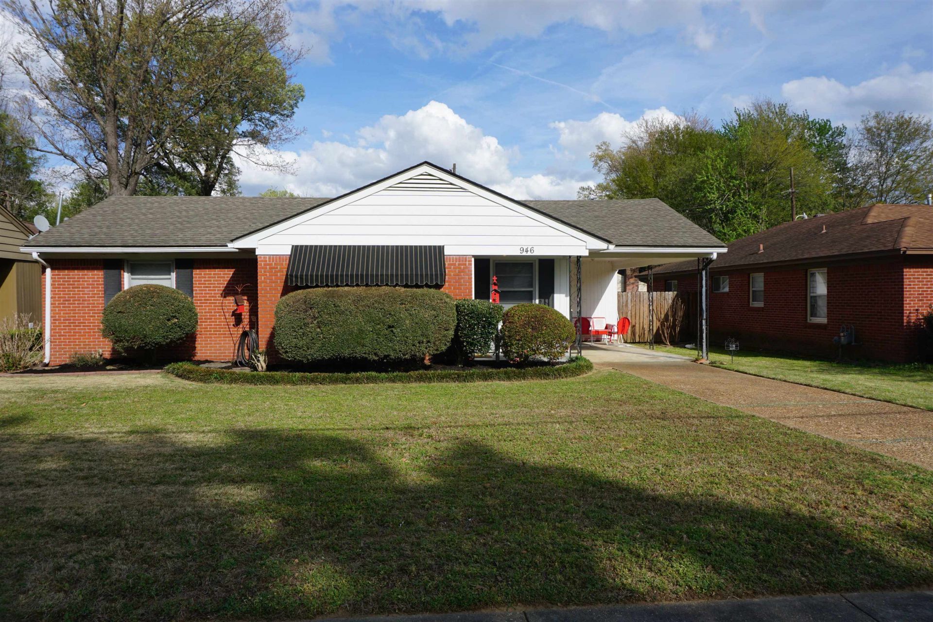 946 NOVARESE ST Memphis, TN 38122