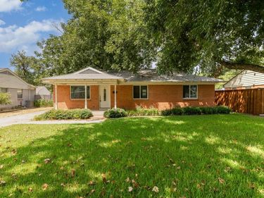 3709 Van Ness Lane, Dallas, TX 75220