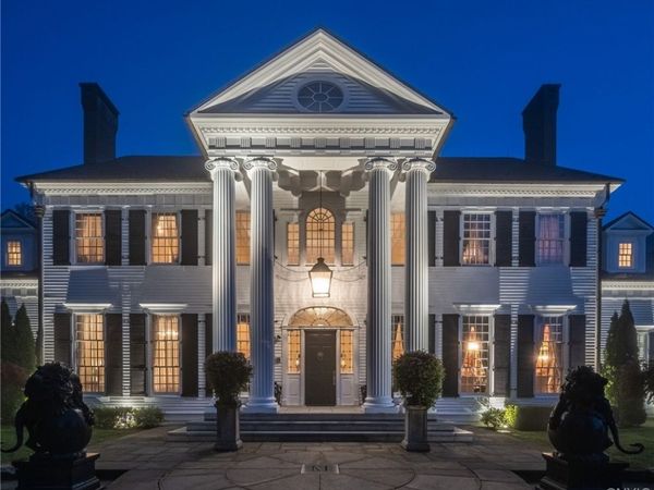 15 Meadowood Lane, Binghamton, NY 13901