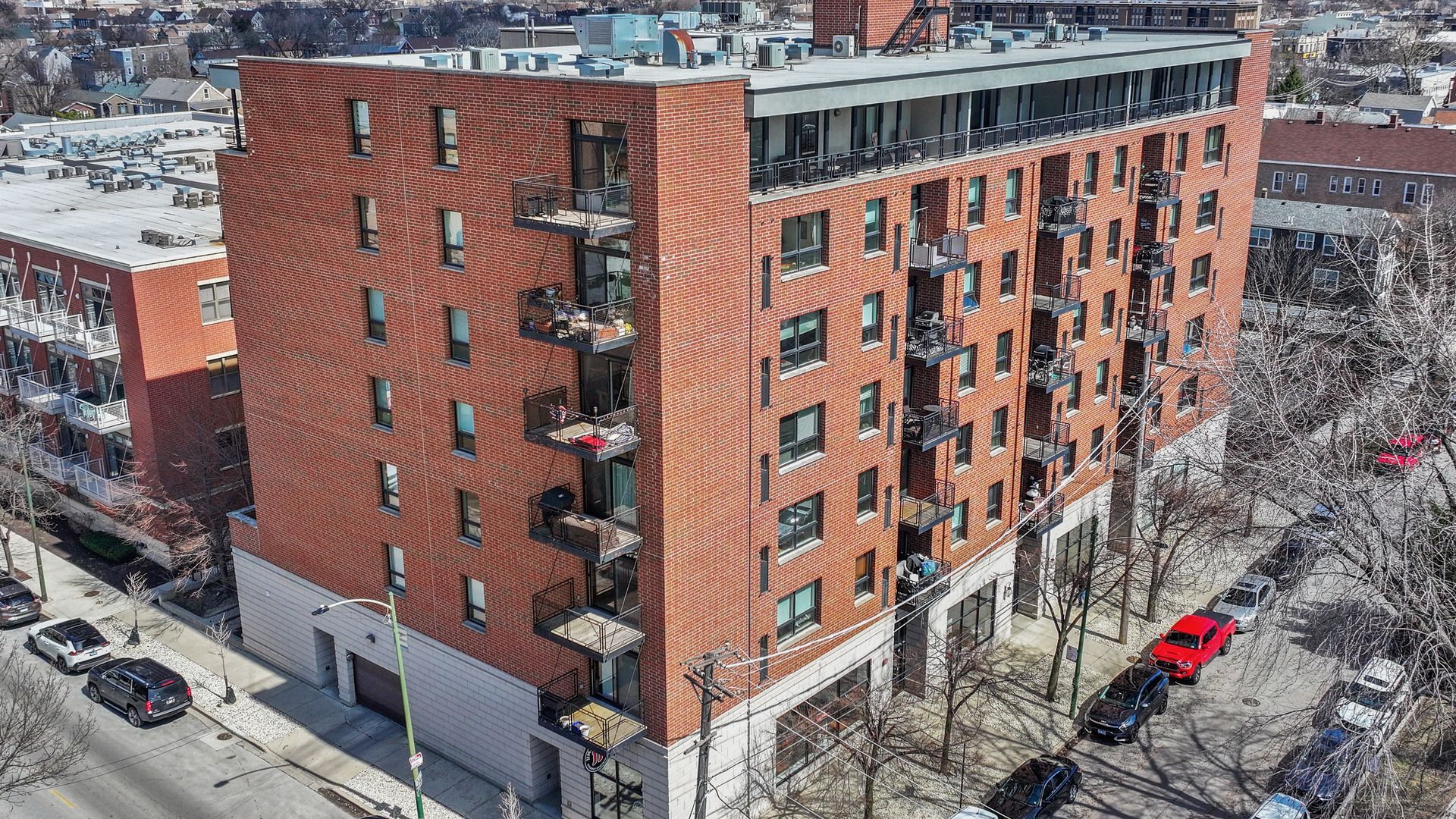 974 W 35th Place, Unit 510, Chicago, IL 60609 Main Photo