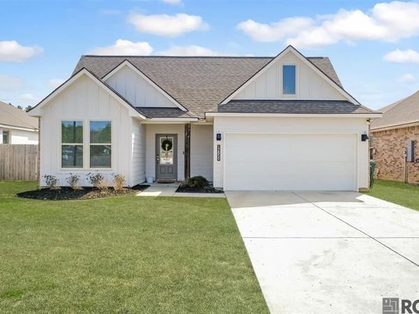 12850 Silverbell Ave, Denham Springs, LA 70726