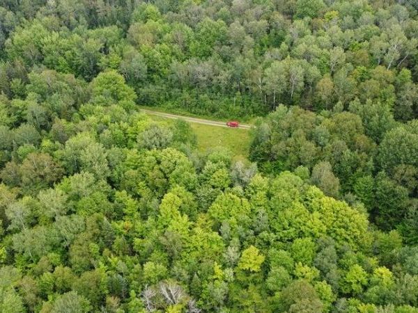 95 Mountain Road , Presque Isle, ME 04769