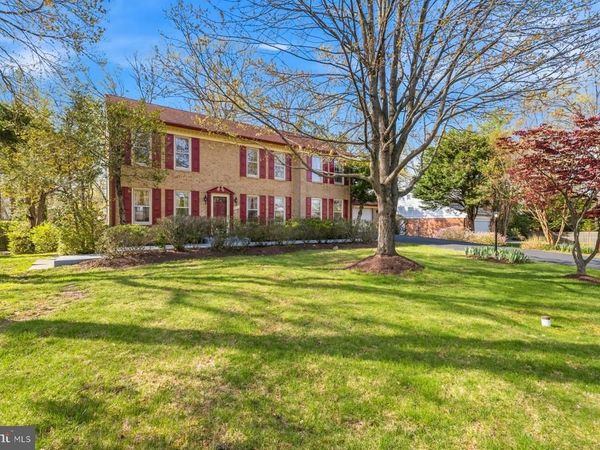 9916 GLENOLDEN DRIVE, POTOMAC, MD 20854