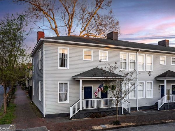 1402 Jefferson Street, Savannah, GA 31401