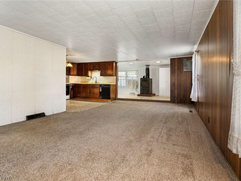 550 Johnson Avenue, Alliance, OH 44601 Photo 12