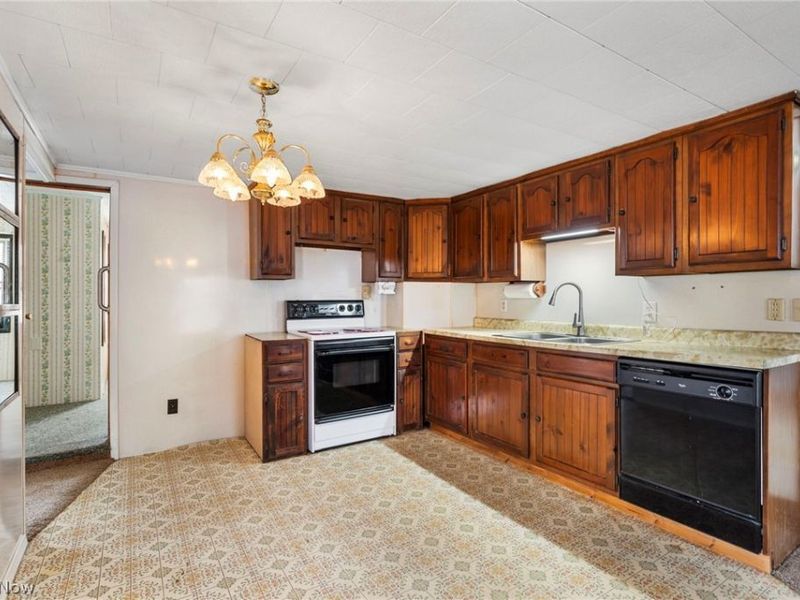 550 Johnson Avenue, Alliance, OH 44601 Photo 17