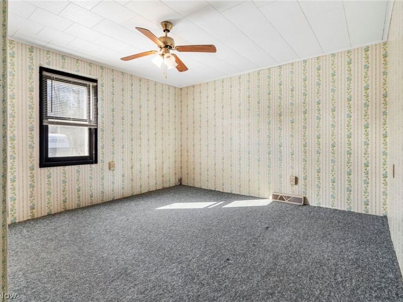 550 Johnson Avenue, Alliance, OH 44601 Photo 24