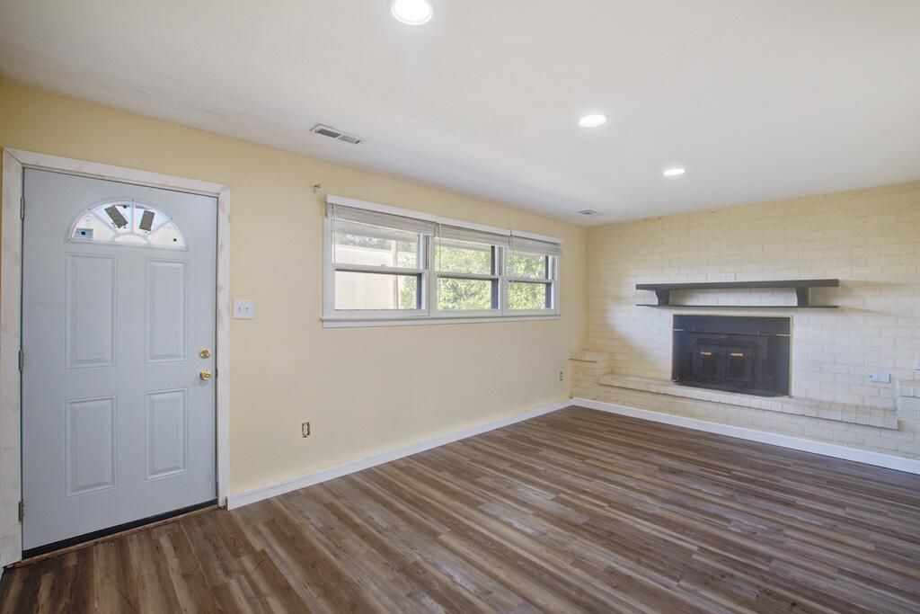 5918 Griffin Street Photo 10