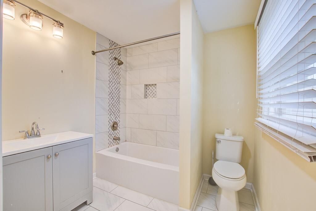 5918 Griffin Street Photo 15