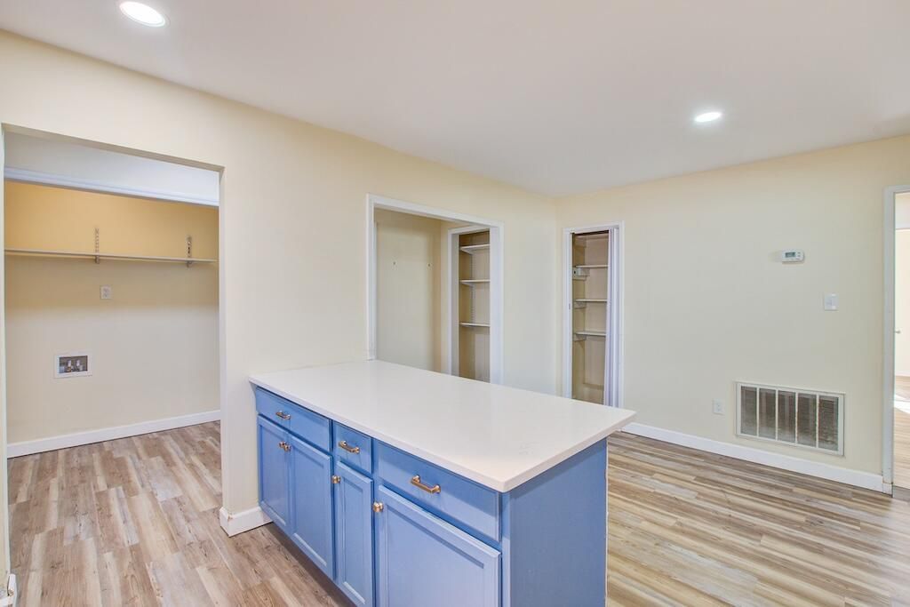 5918 Griffin Street Photo 7