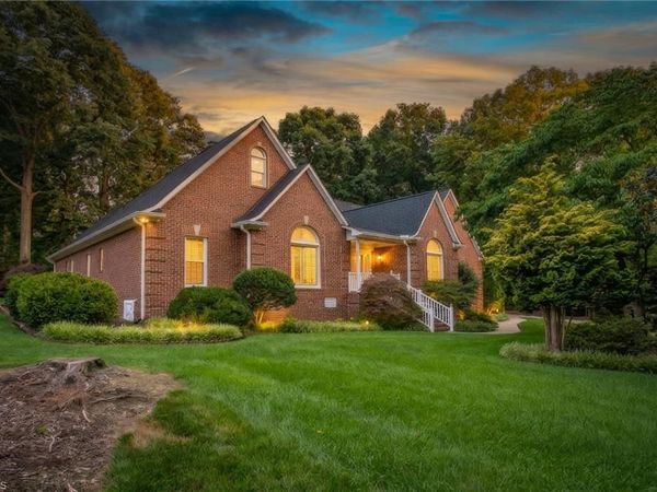 2708 Sturbridge Court, Burlington, NC 27215
