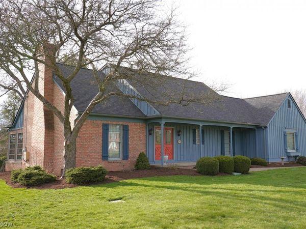 1235 Briarview Avenue NW, North Canton, OH 44720