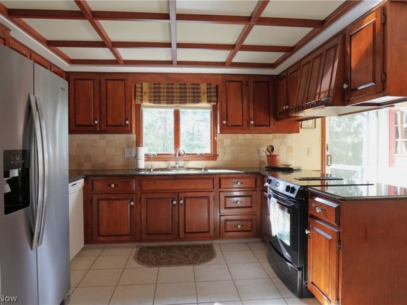 1235 Briarview Avenue NW, North Canton, OH 44720 Photo 12