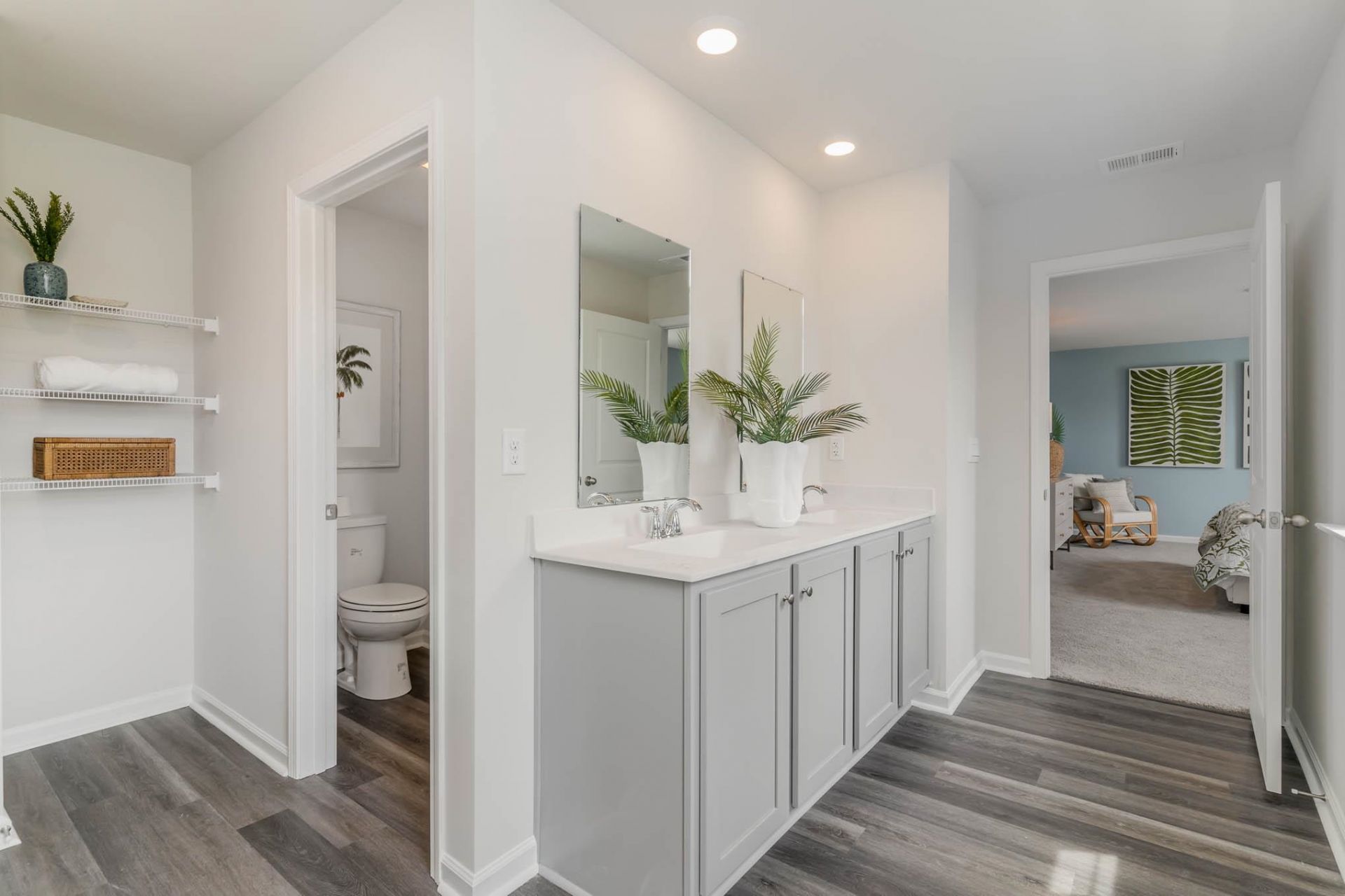 2852 Riverboat Way Photo 19