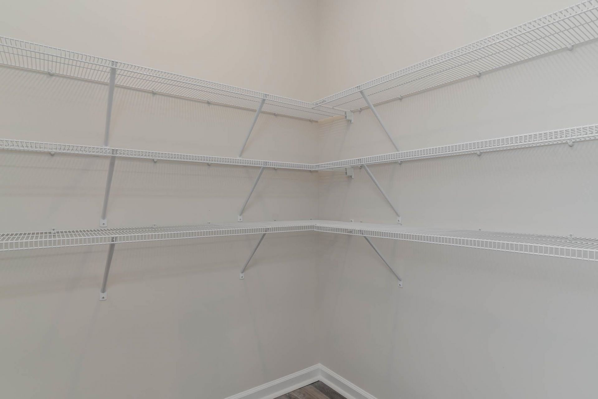 2852 Riverboat Way Photo 7