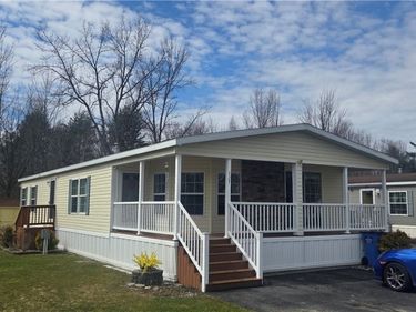 127 Royal Meadow Drive , Clinton, NY 13323