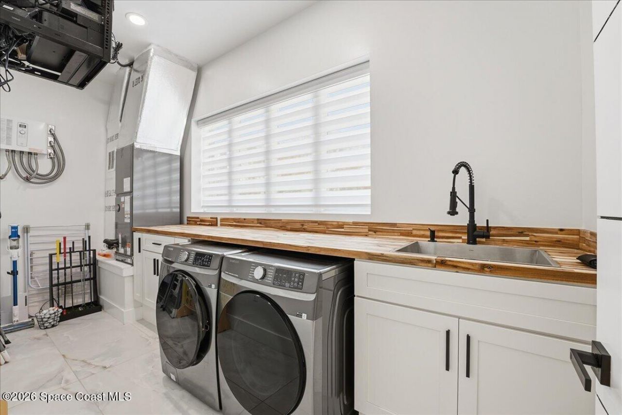 2175 S Tropical Trail, Merritt Island, FL 32952 Photo