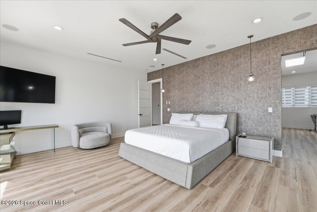 2175 S Tropical Trail, Merritt Island, FL 32952 Photo