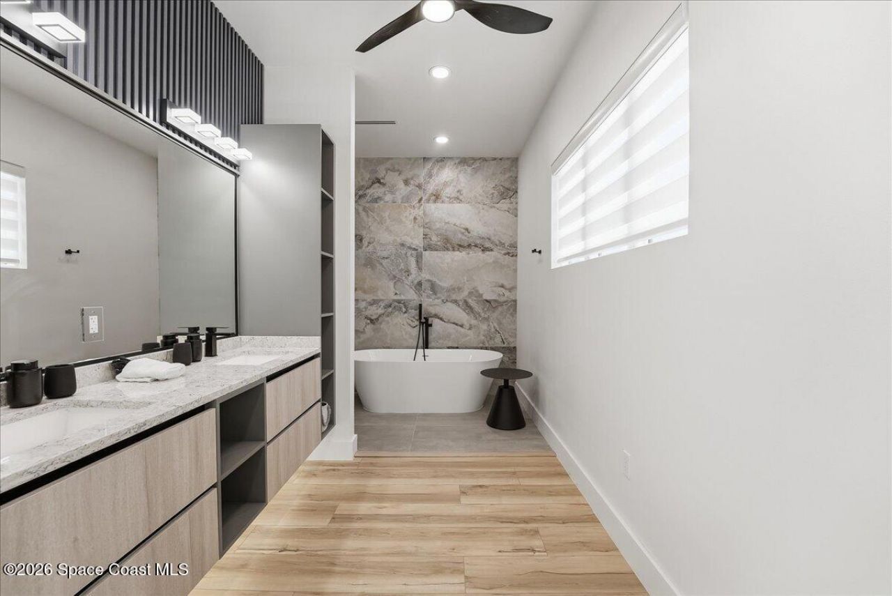 2175 S Tropical Trail, Merritt Island, FL 32952 Photo