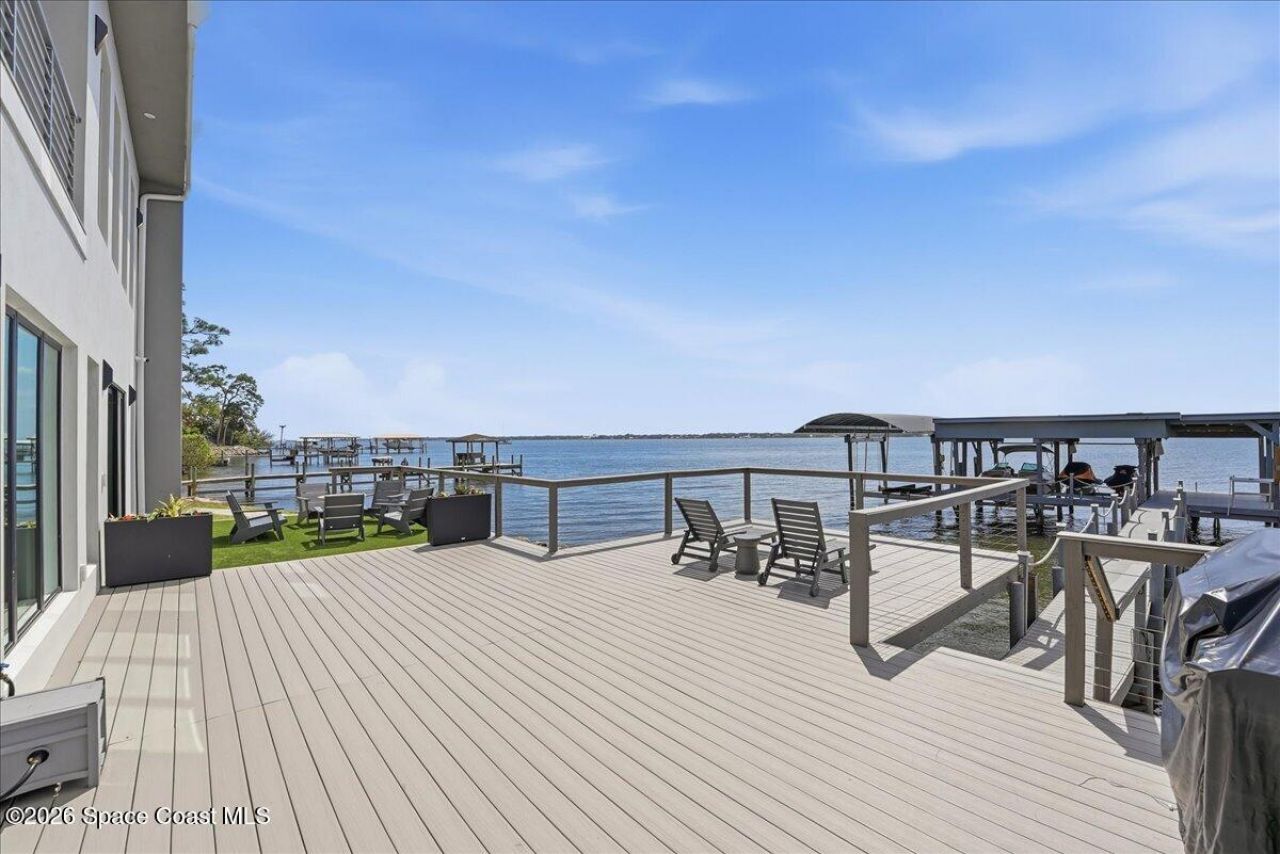 2175 S Tropical Trail, Merritt Island, FL 32952 Photo