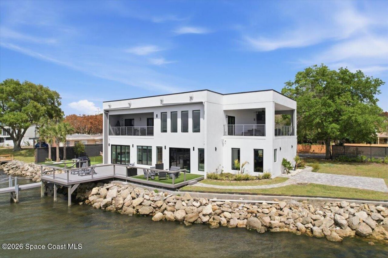 2175 S Tropical Trail, Merritt Island, FL 32952 Photo