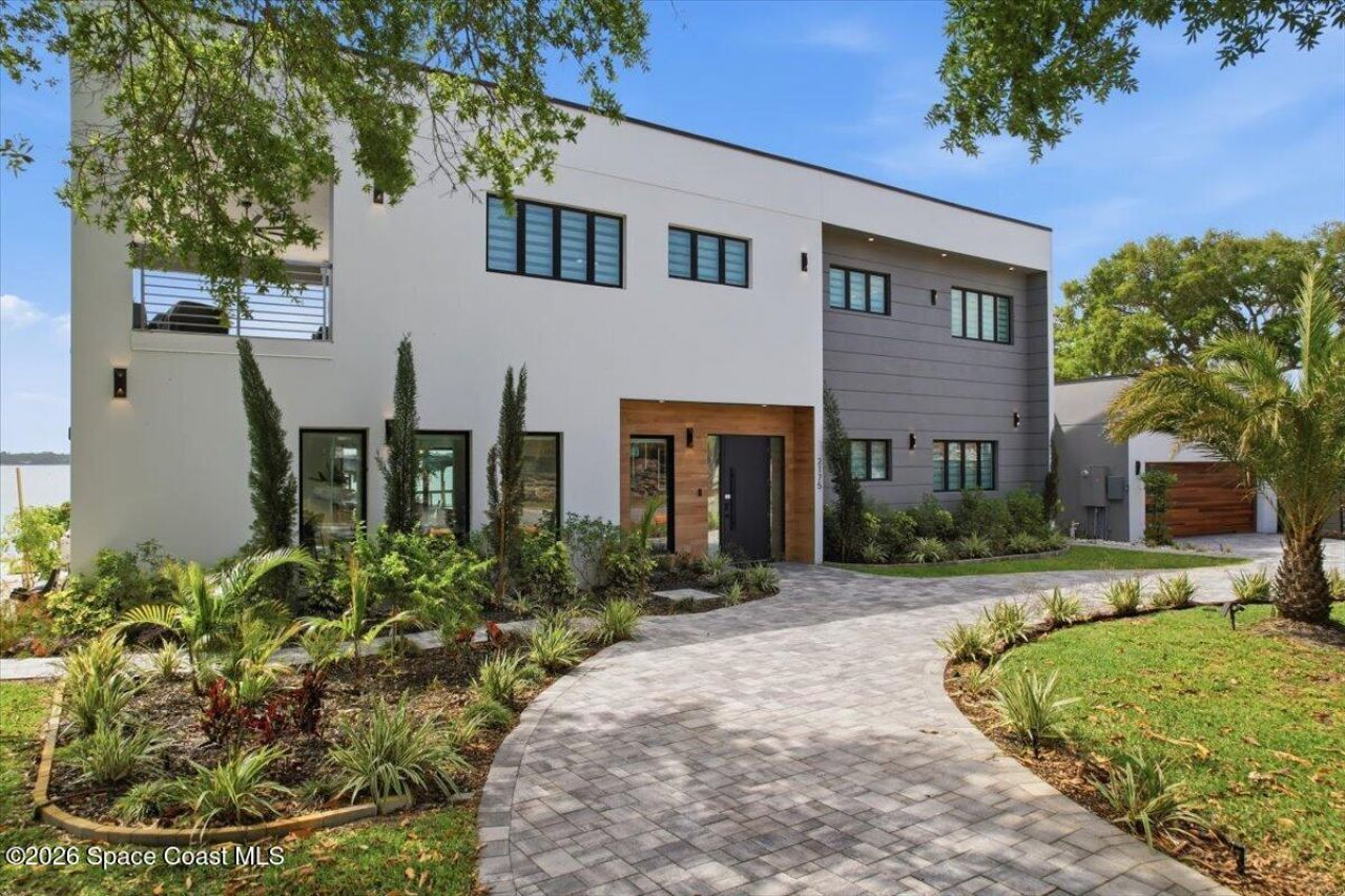 2175 S Tropical Trail, Merritt Island, FL 32952 Photo