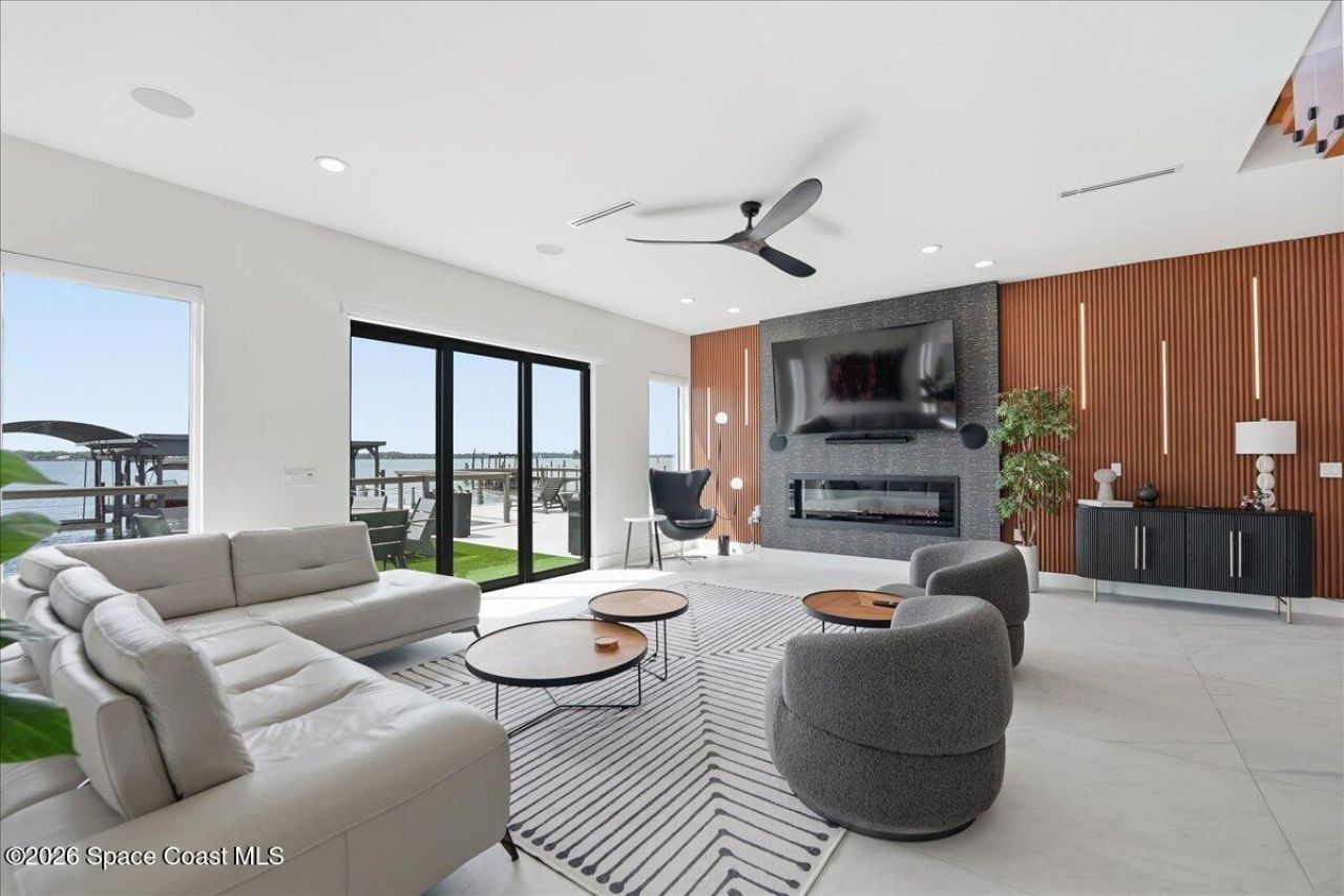 2175 S Tropical Trail, Merritt Island, FL 32952 Photo