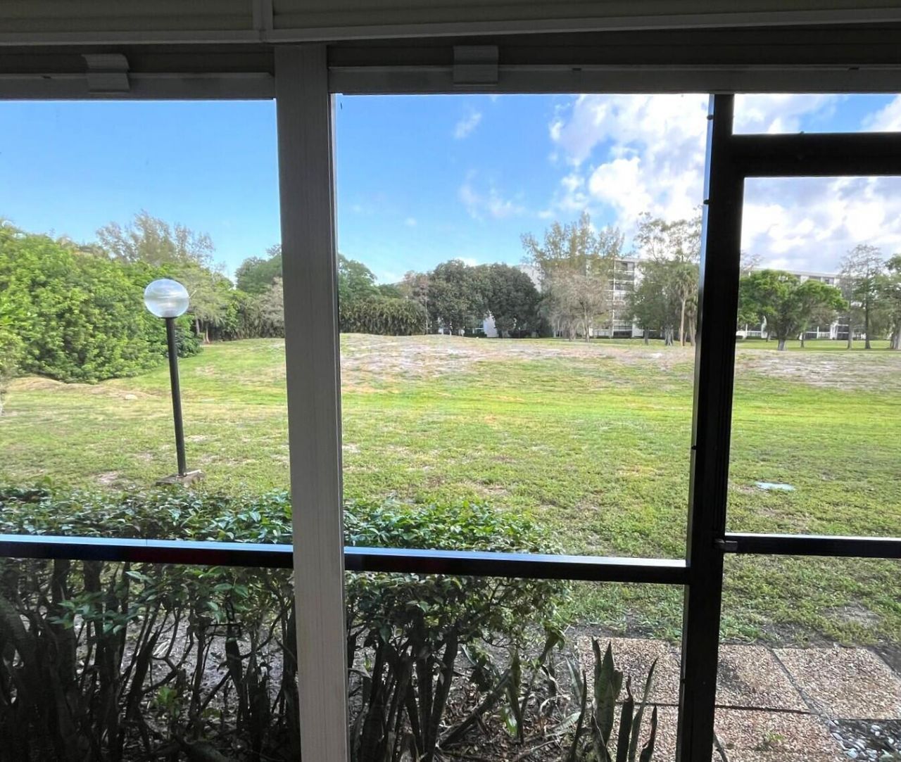 4092 Inverrary Drive, Unit B12, Lauderhill, FL 33319 Photo