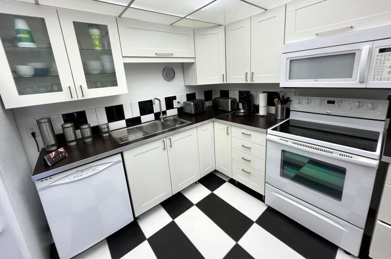 4092 Inverrary Drive, Unit B12, Lauderhill, FL 33319 Photo