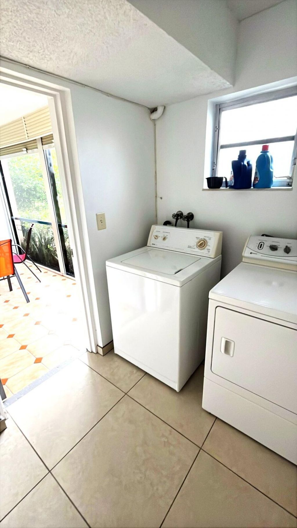 4092 Inverrary Drive, Unit B12, Lauderhill, FL 33319 Photo