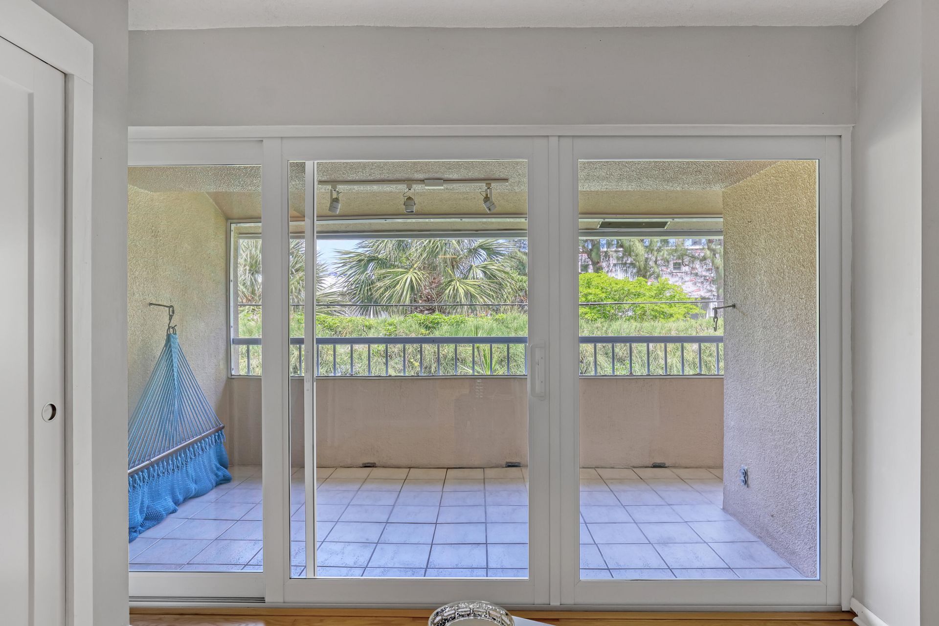 1100 Surf Road, Unit 104, Singer Island, FL 33404 Photo