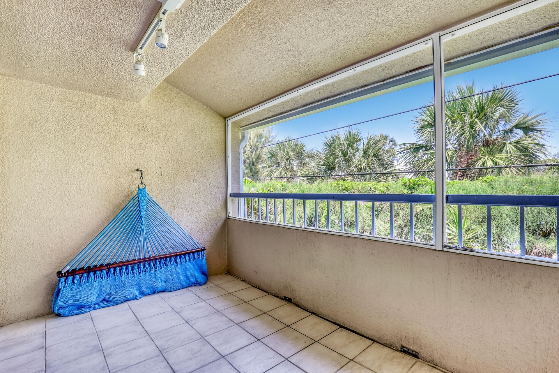 1100 Surf Road, Unit 104, Singer Island, FL 33404 Photo