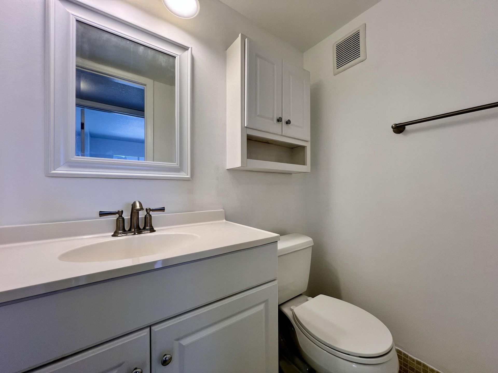 200 Northampton J, Unit 200, West Palm Beach, FL 33417 Photo