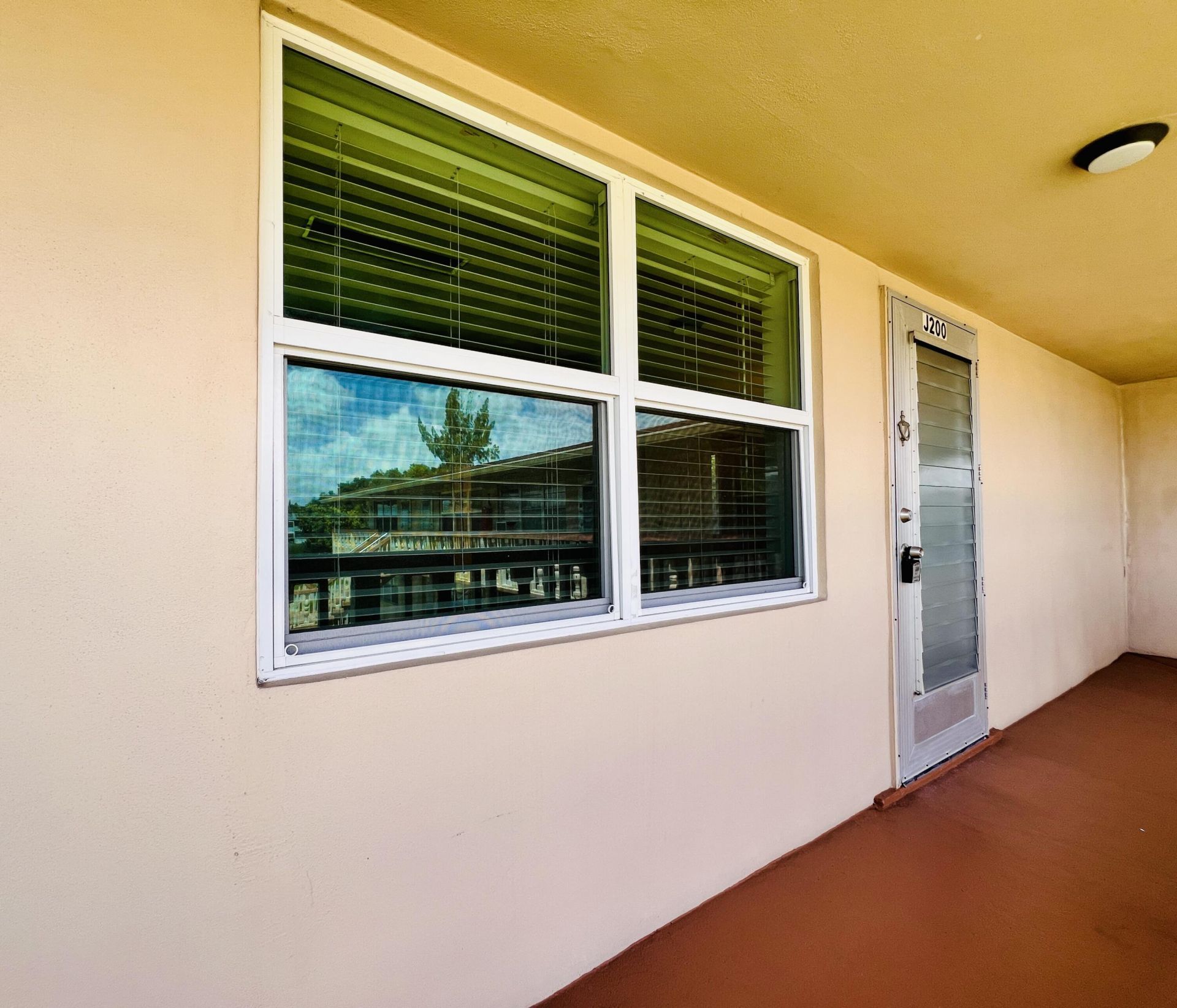 200 Northampton J, Unit 200, West Palm Beach, FL 33417 Photo