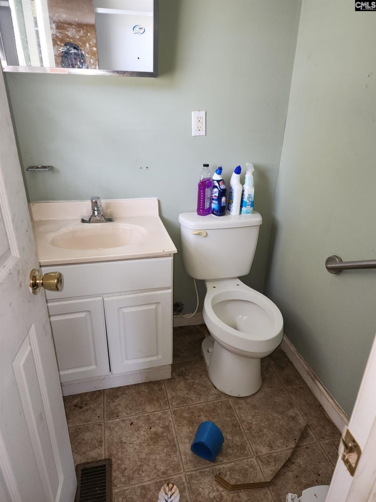 4109 Hileah Drive Photo 9