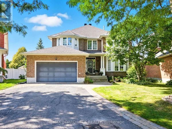 1031 Red Spruce Street, Ottawa, ON K1V1T5