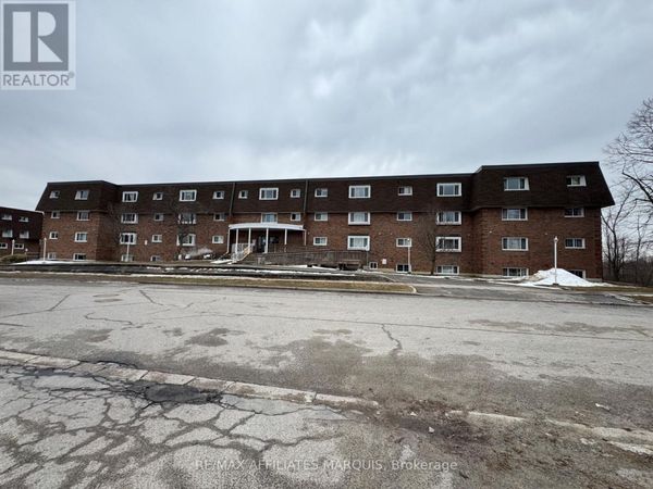 845 Kyle Court, Unit 305, Brockville, ON K6V6K7