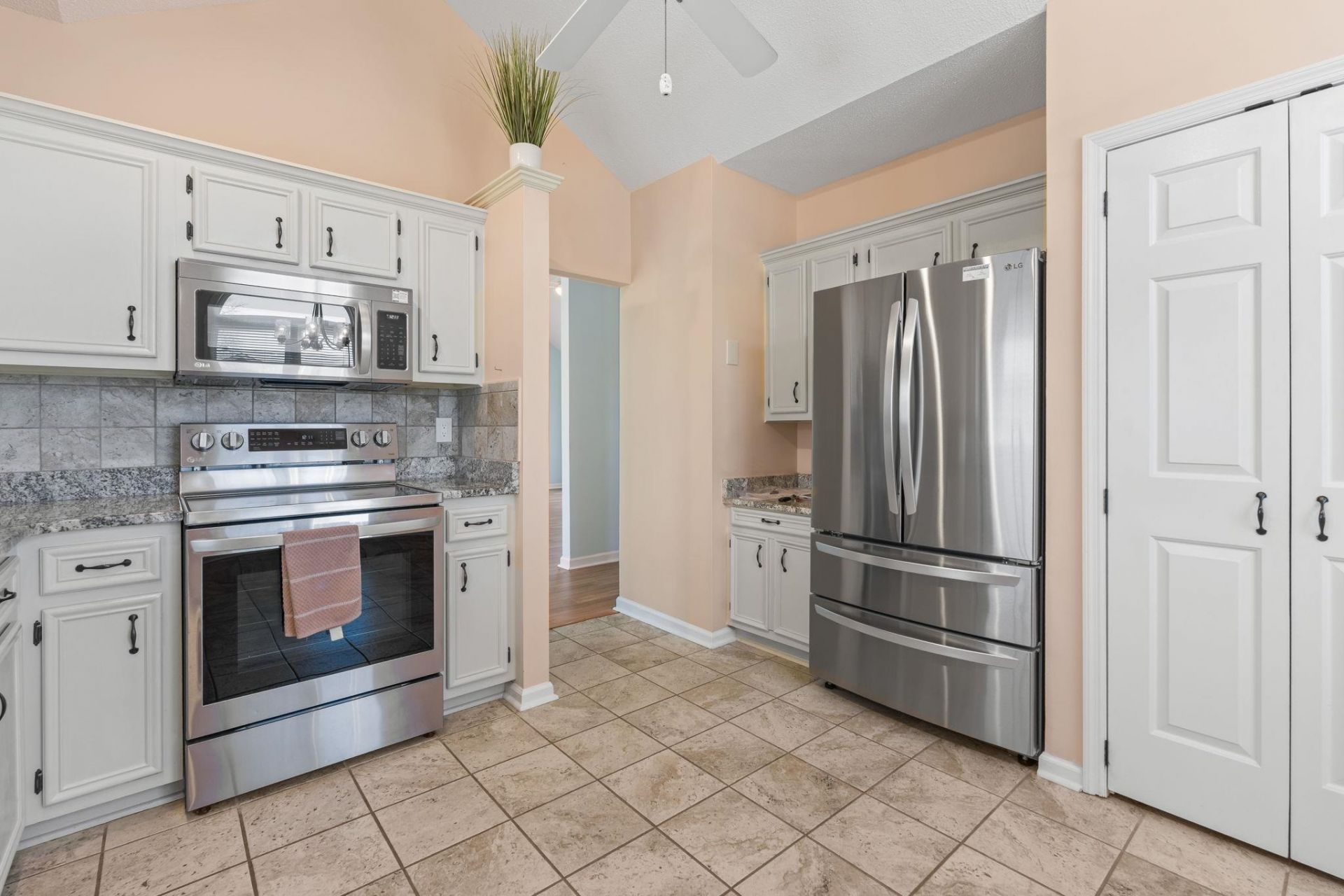 971 Antilles Ct.  Photo 10