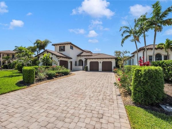 2343 Traditions CT , NAPLES, FL 34105