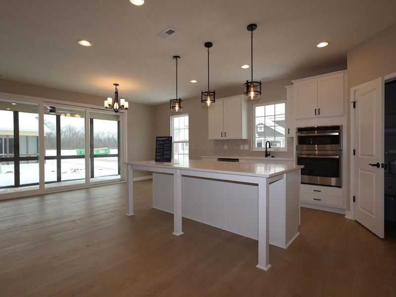 4547 Corsican Loop E, Hilliard, OH 43026 Photo 2