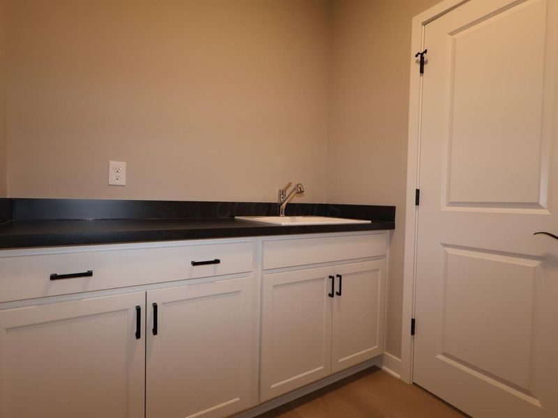 4547 Corsican Loop E, Hilliard, OH 43026 Photo 9