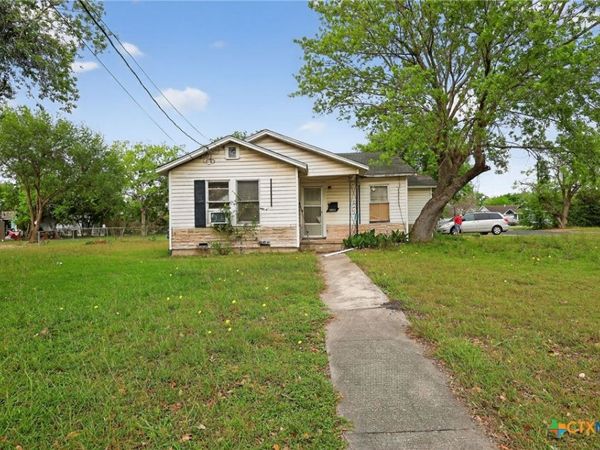 2011 N Jecker , Victoria, TX 77901