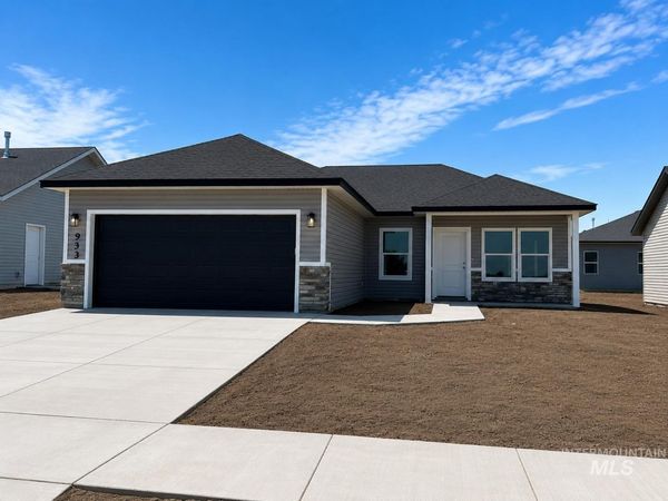 933 Roen Rd, Jerome, ID 83338