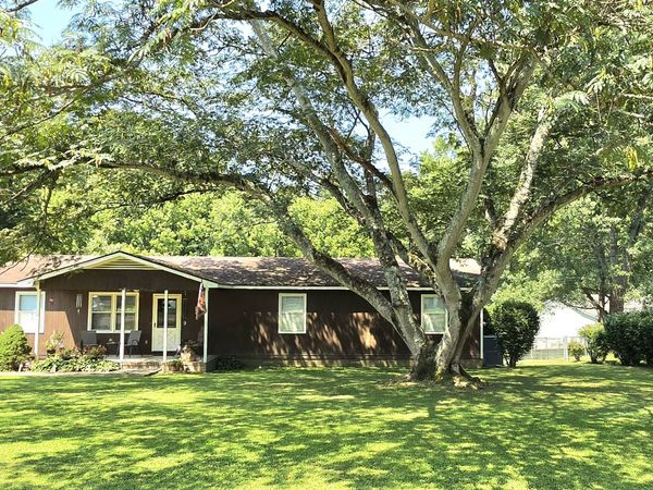 105 Plain View Dr, Estill Springs, TN 37330